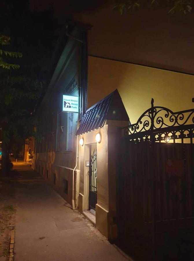 Guest House Orczy Park Budapeste Exterior foto