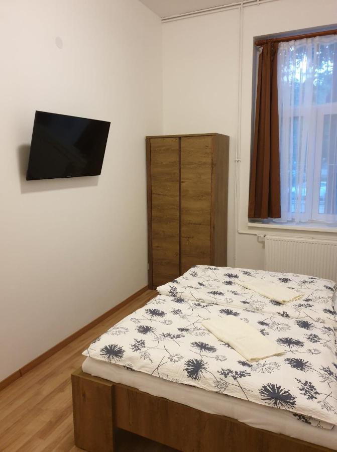 Guest House Orczy Park Budapeste Exterior foto